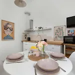 Charming With Mezzanine Near Old Town In Cracow By Renters * Cracovie