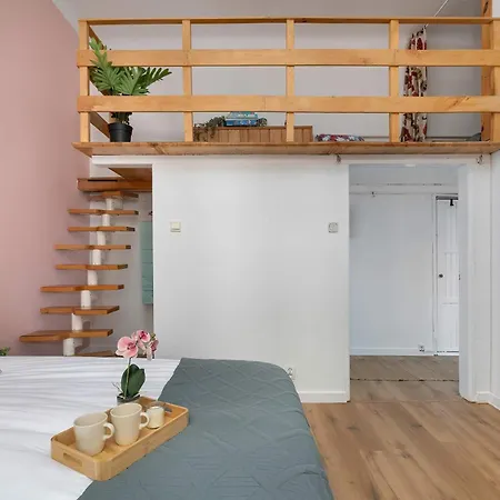 Appartement Charming With Mezzanine Near Old Town In Cracow By Renters